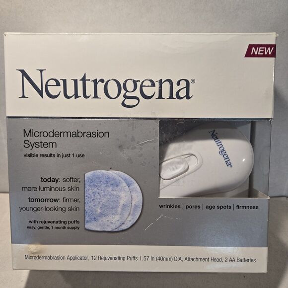 Neutrogena Other - Neutrogena Microdermabrasion System Kit with 12 Rejuvenating Puffs - OPEN BOX